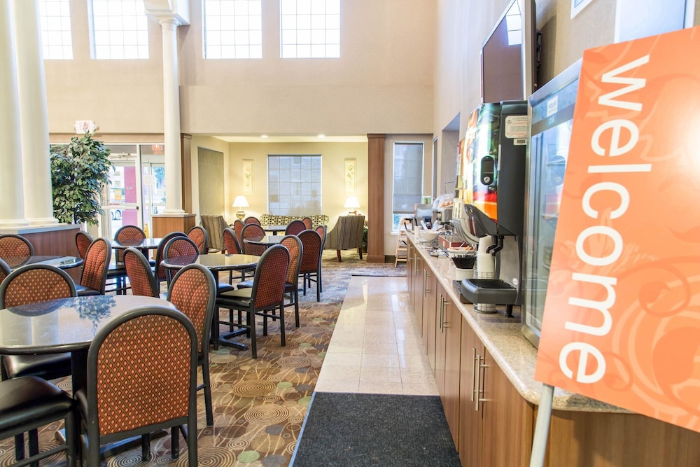 restaurant cafeteria