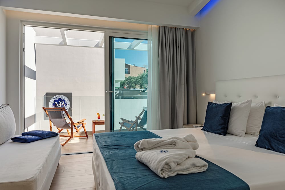 Magique Bleu Suites 20/50