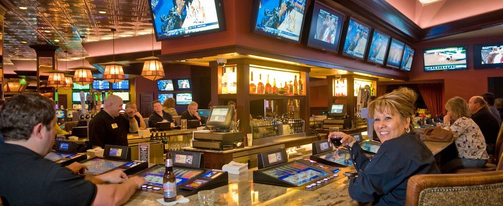 Carson Valley Motor Lodge and Suites 42/50
