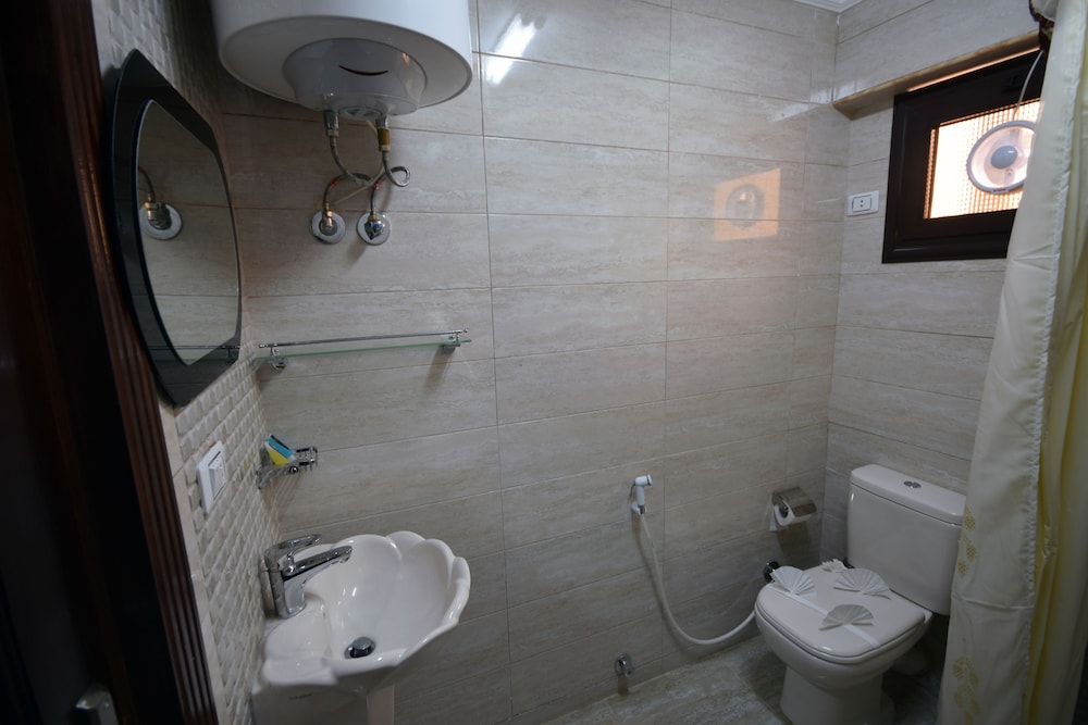 Amin Hotel 48/50