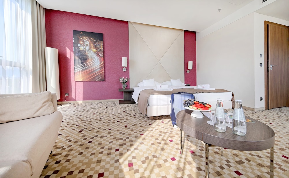 Hotel Rzeszaw 21/40