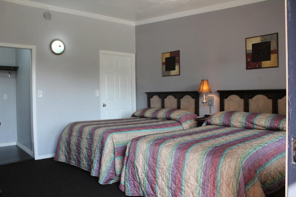 Best Budget Inn Fresno 15/28