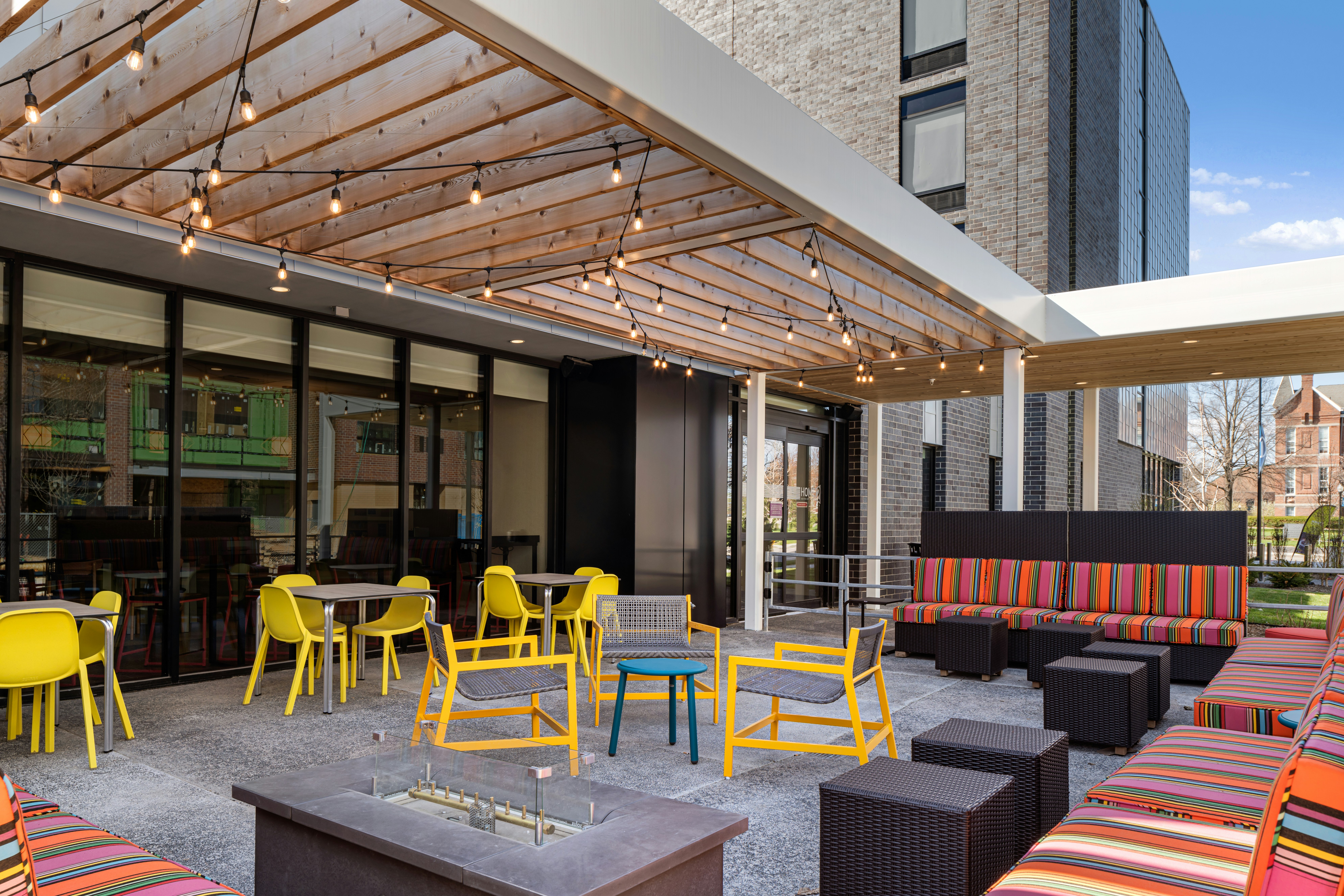 Home2 Suites by Hilton Des Moines at Drake University 12/25