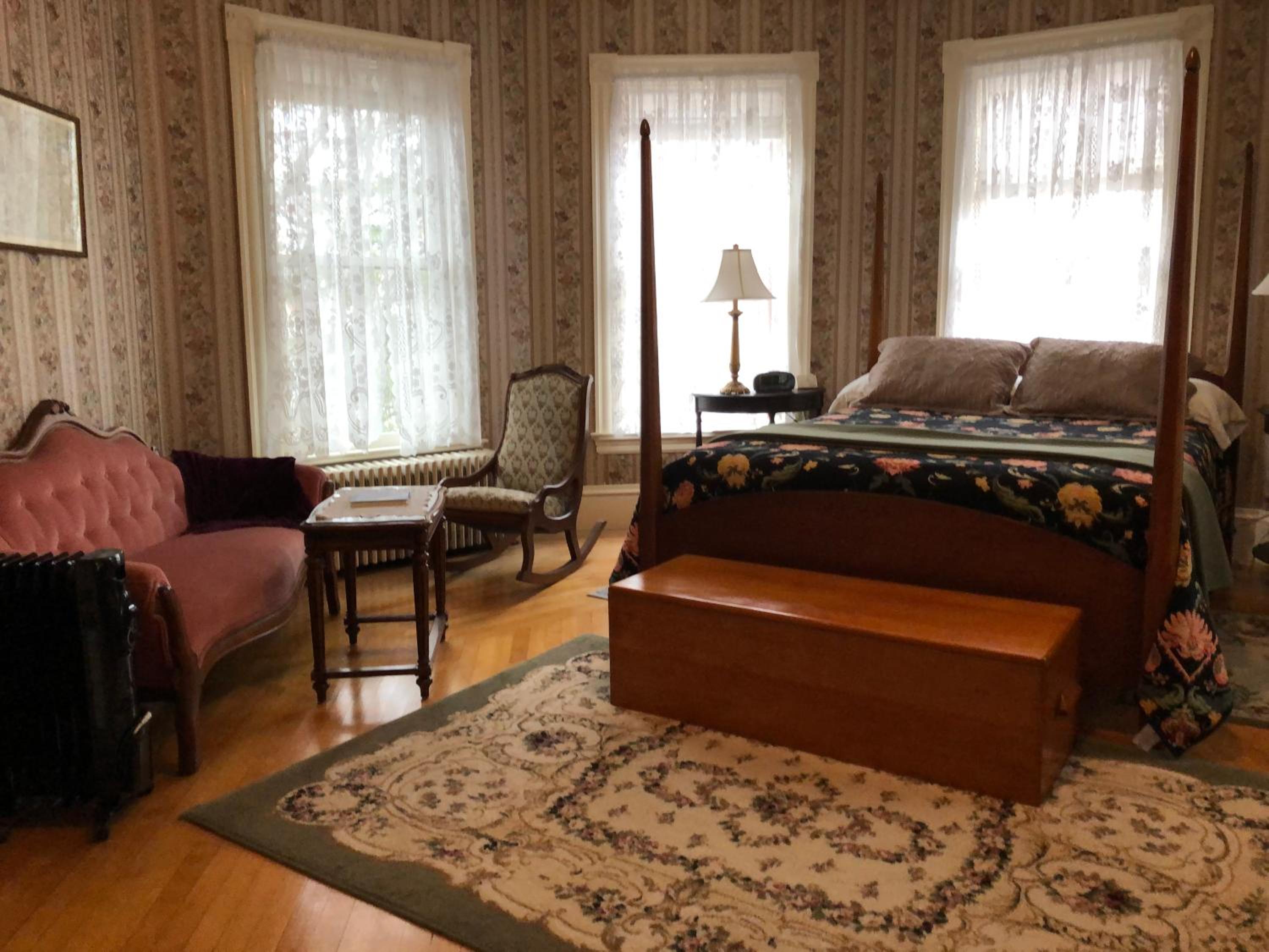 Guilford Bed and Breakfast 20/42