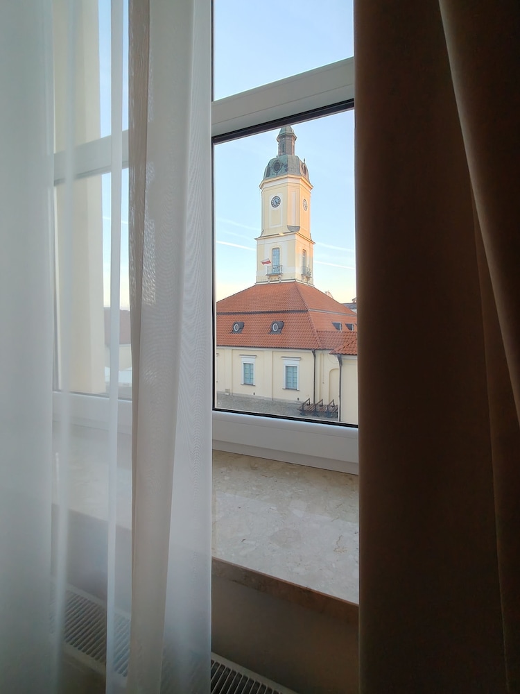 Royal Hotel and Spa 3/34