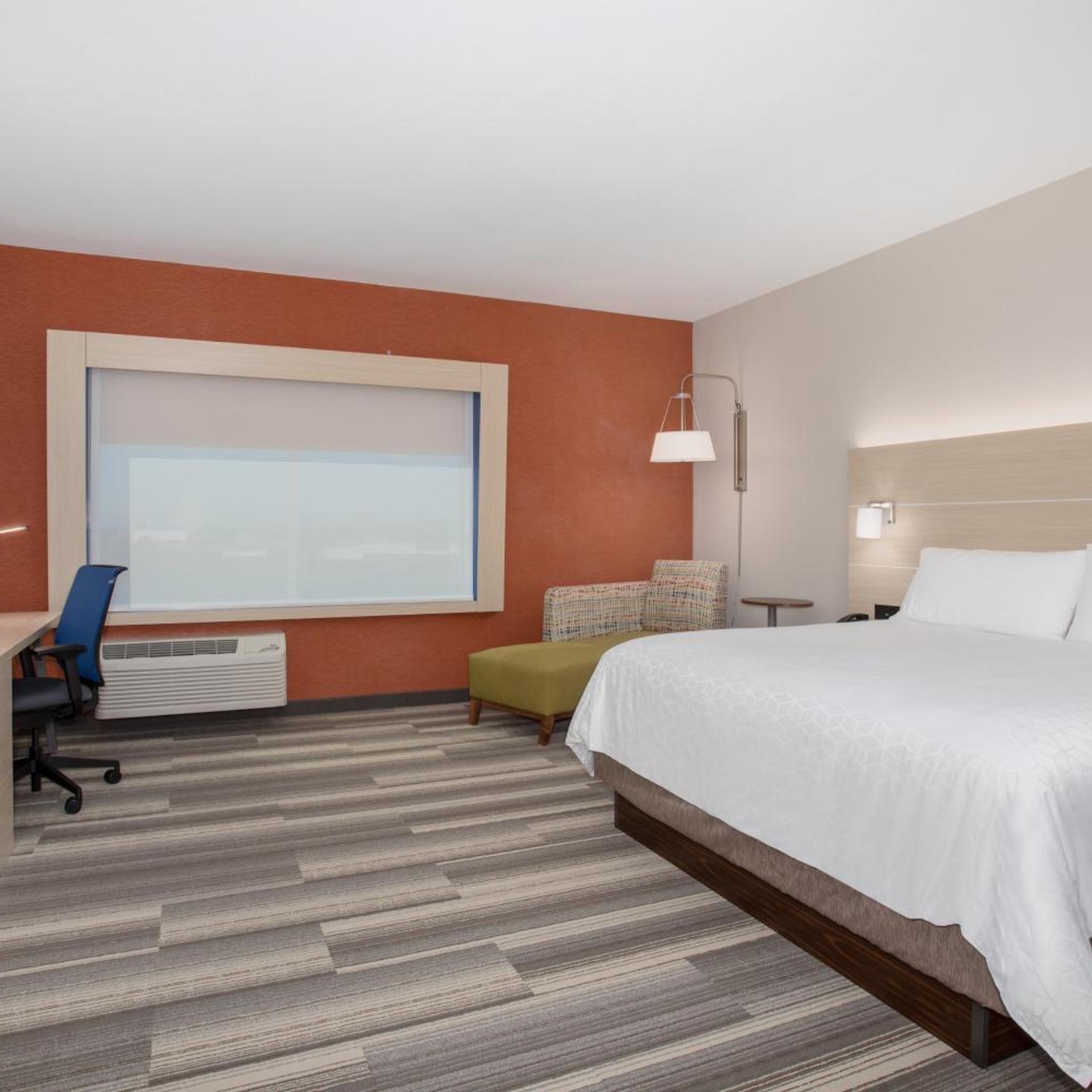 Xtra Space, Standard, King Bed
