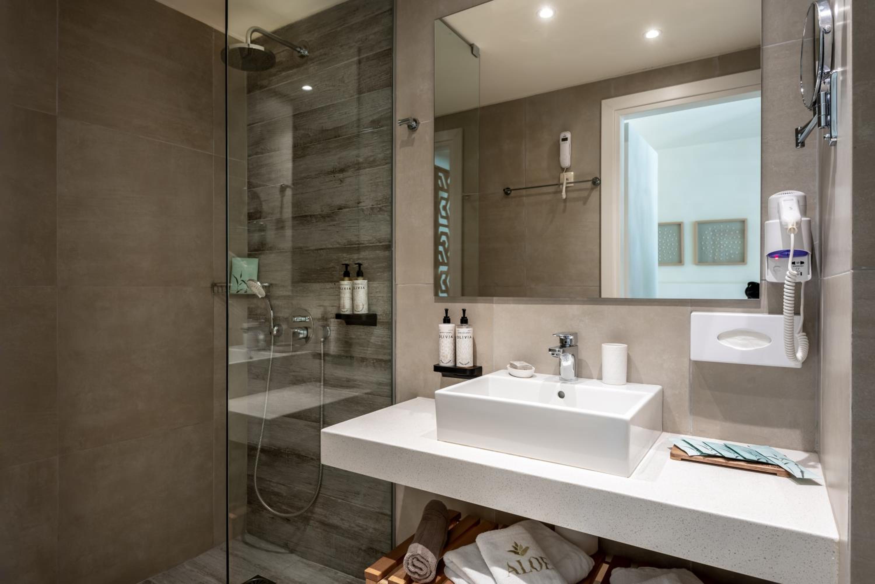 Aloe Boutique and Suites - Adults Only 60/60