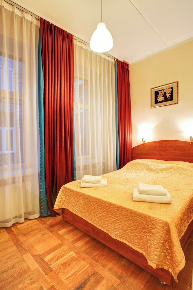 Studio, Double Bed, Sofa