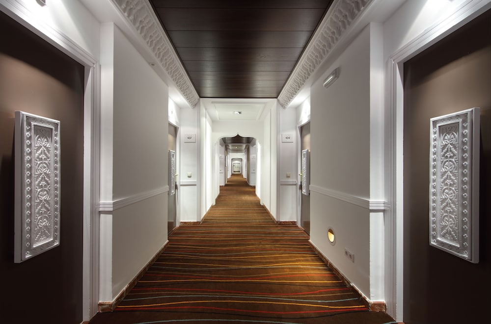 Hotel Abades Benacazon 12/61