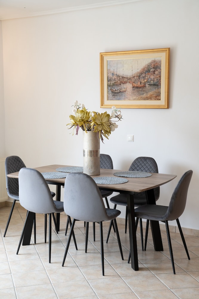Faos Luxury Apartments 45/50