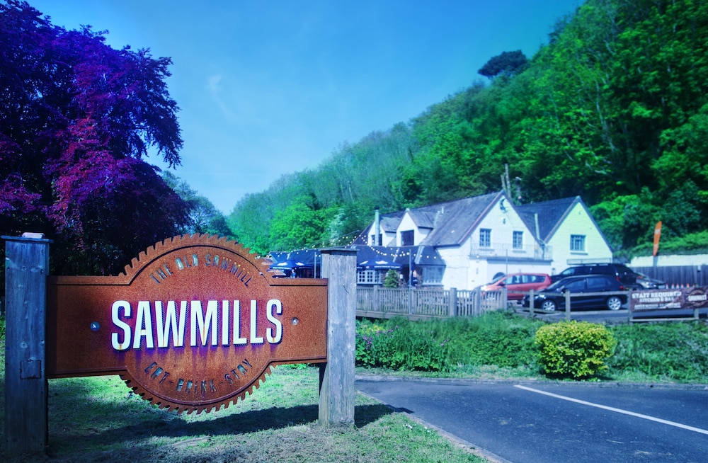 The Sawmill Inn 22/24