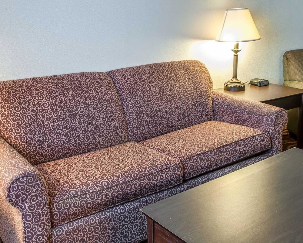 Premier Extended Stay Hobbs 32/45