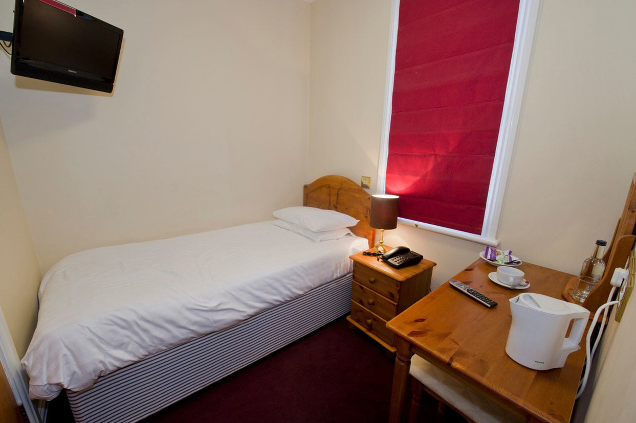 St Andrews Town Hotel 6/16