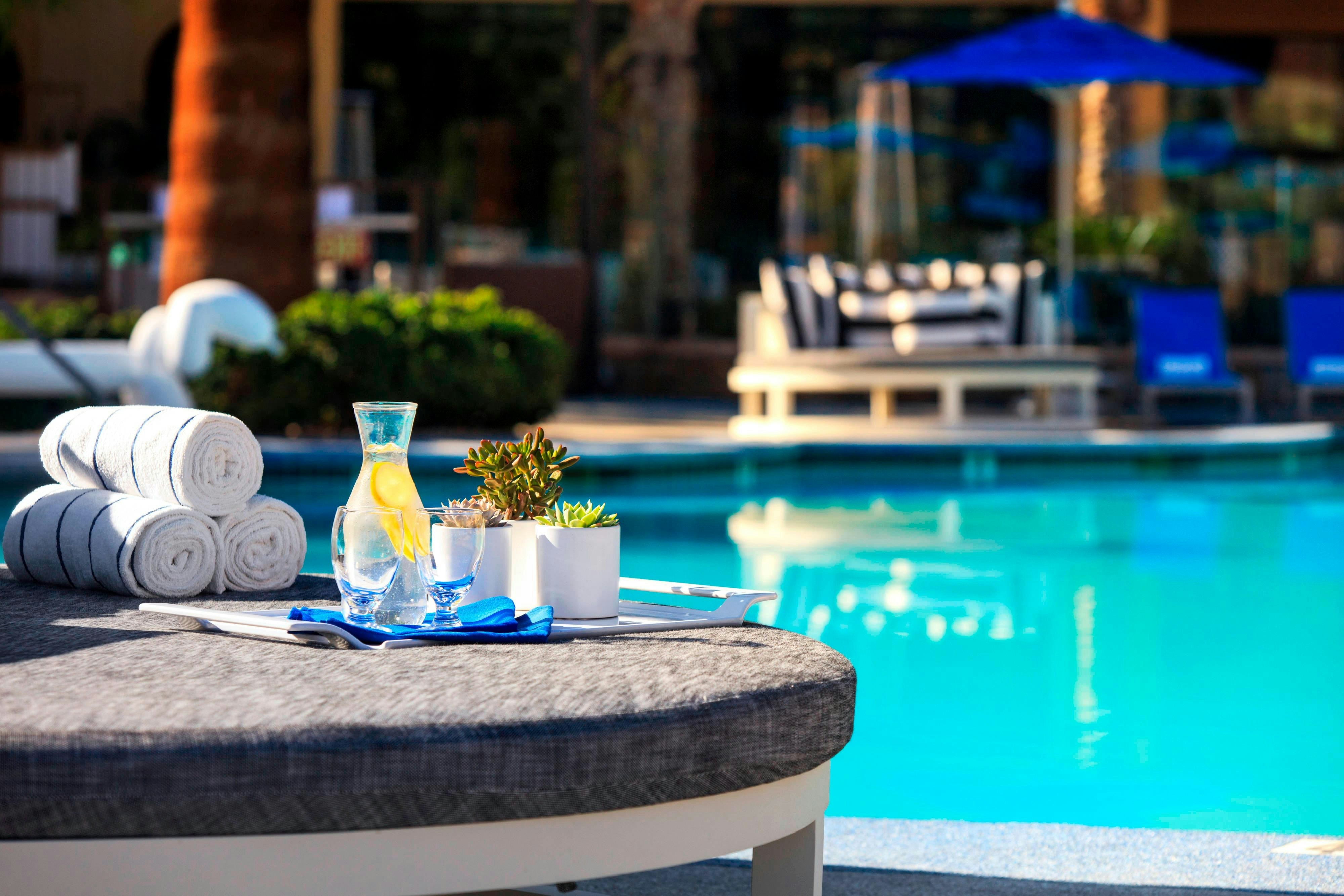 Renaissance Palm Springs 34/78