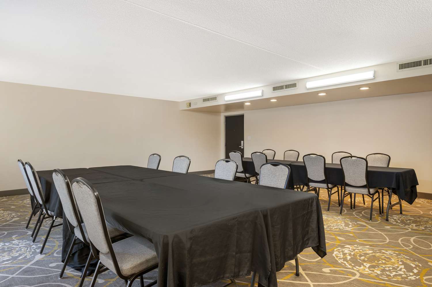 Best Western Ashbury Inn 25/27