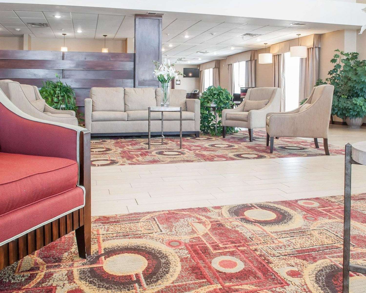 Comfort Suites Farmington 25/43