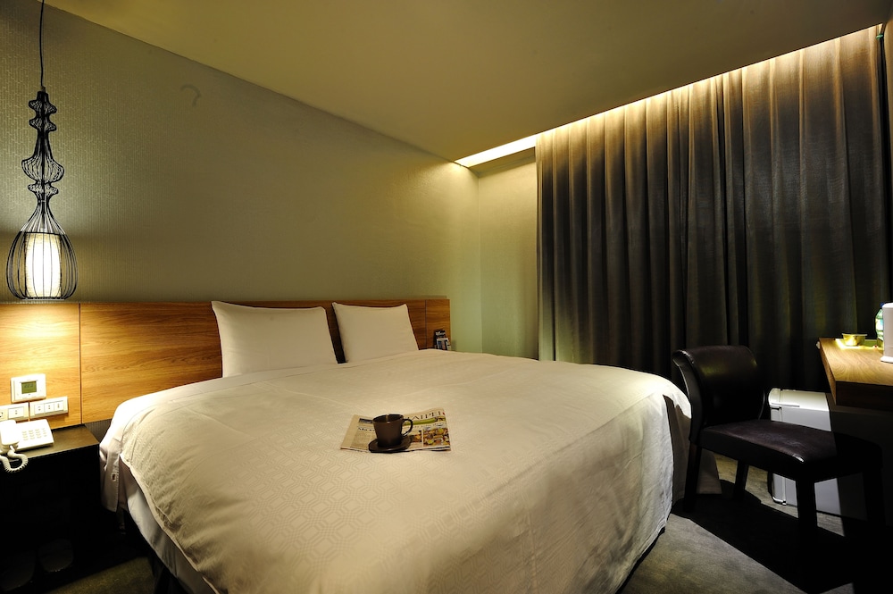 Forward Suites II 13/34