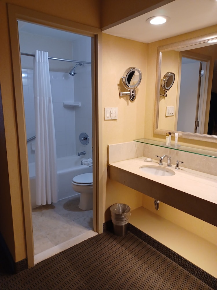 Valley Forge Casino Resort Casino Tower 30/34
