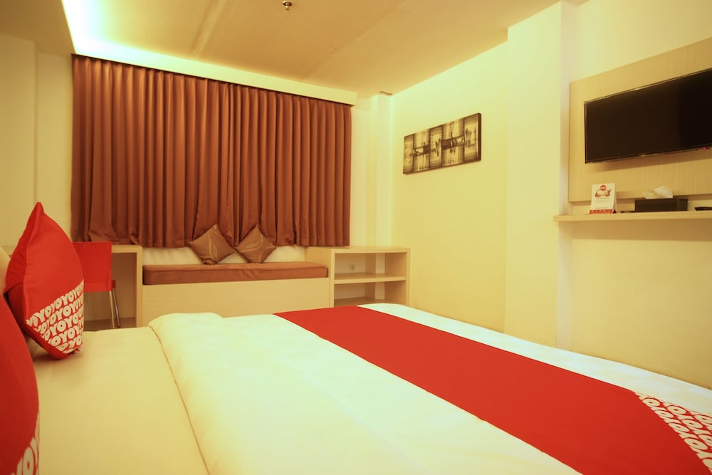 Collection O 166 Hotel Princess 18/33