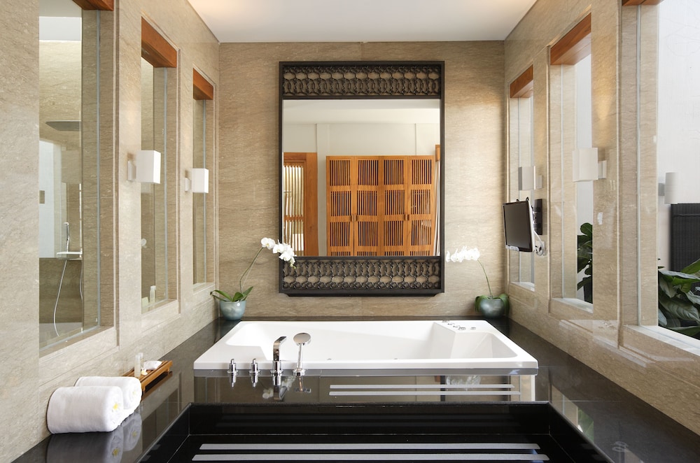 The Samaya Seminyak 12/82