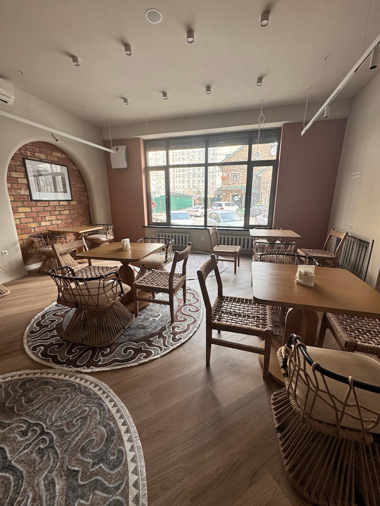 Bugu Hotel 31/46