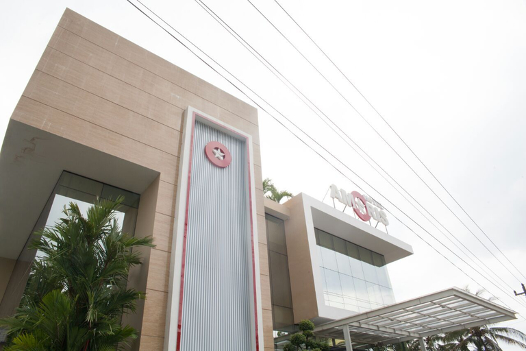 Hotel Amoris Purwokerto 1/11