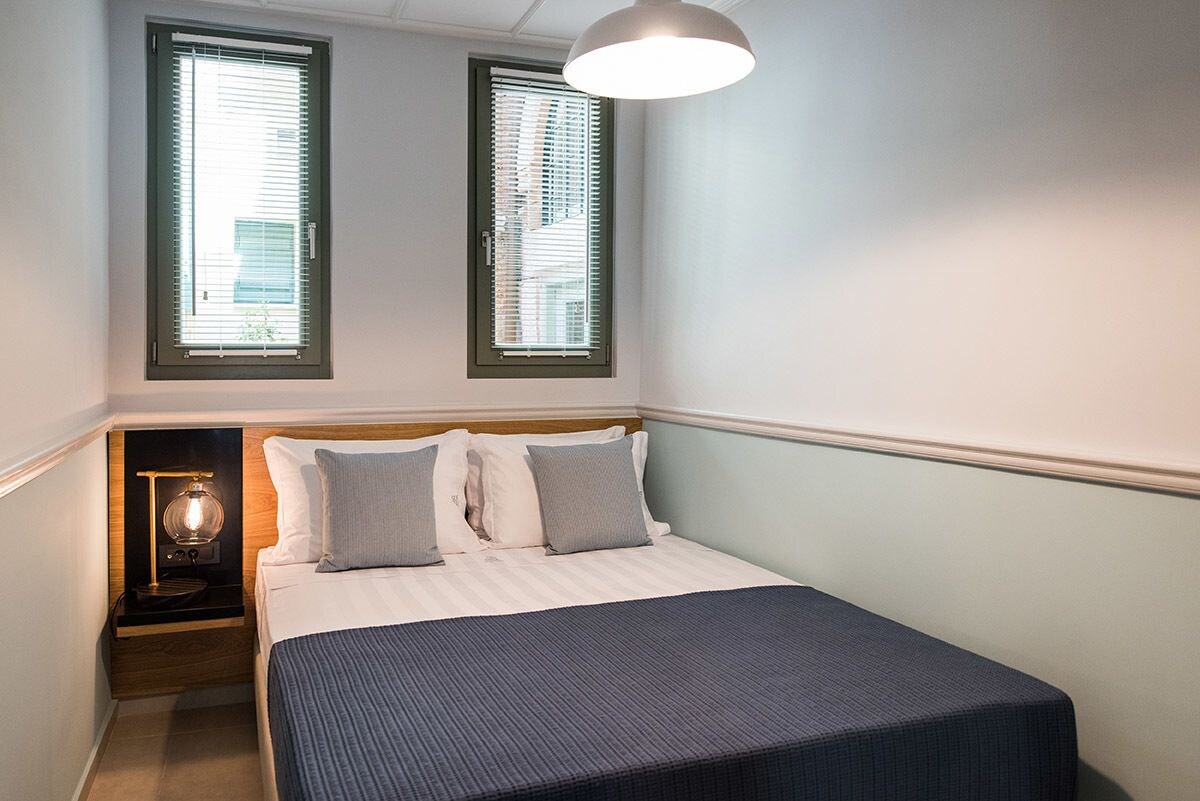 ECONOMY, APARTMENT