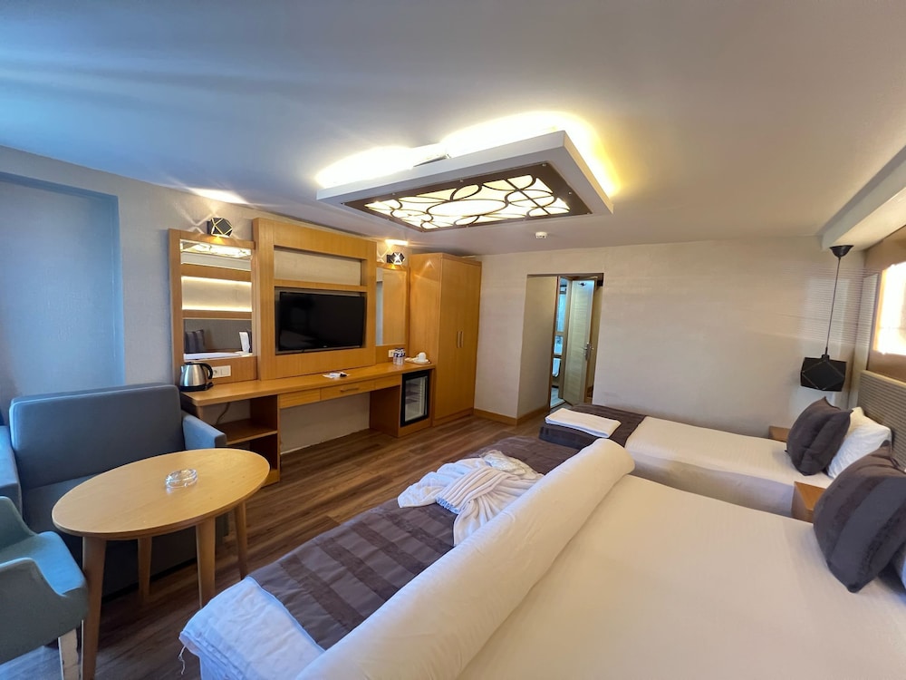 The Green Park Hotel 32/50