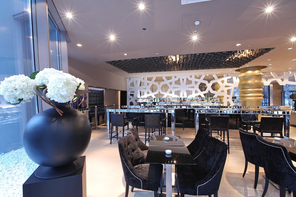 Zijin Hotel 62/74