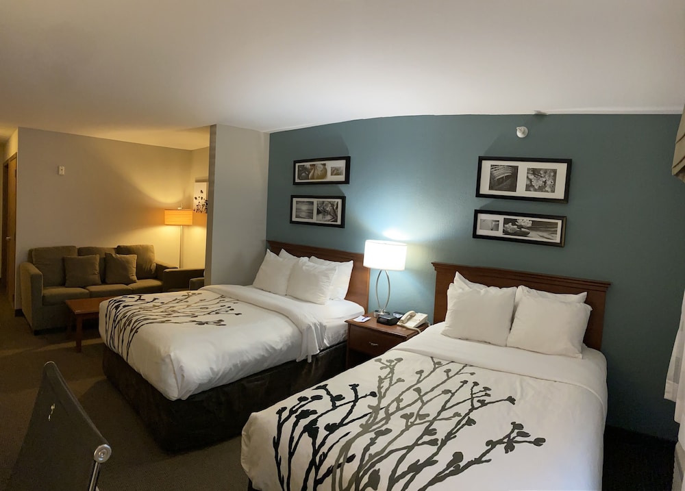 Sleep Inn & Suites Hays I-70 11/59