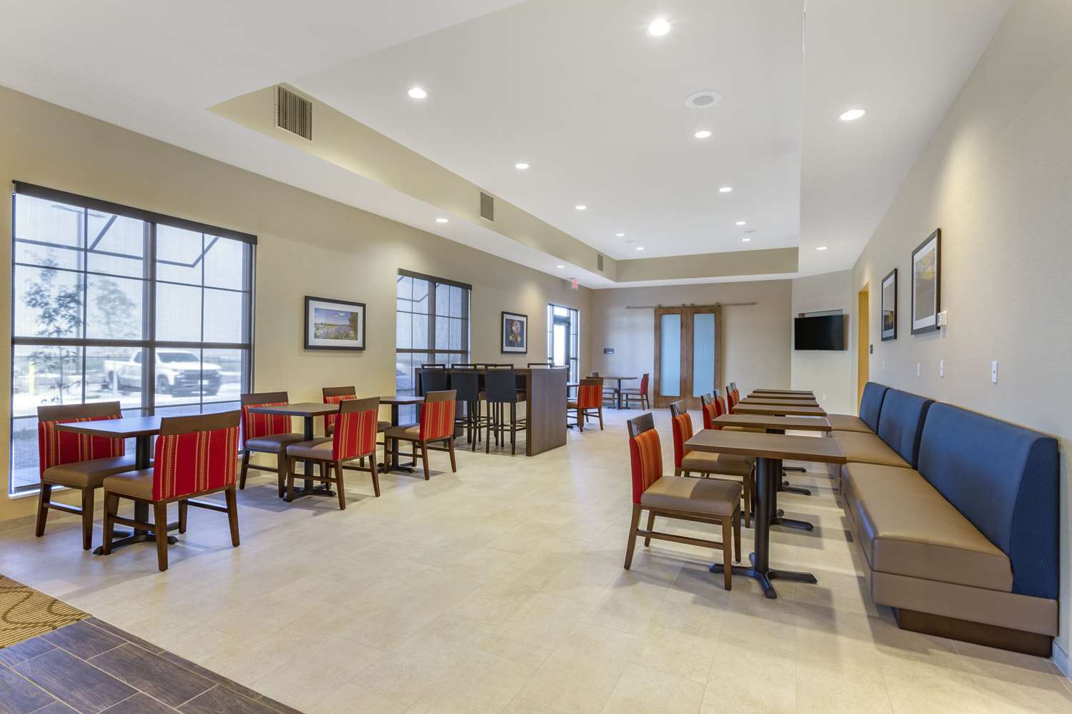 Comfort Suites Albuquerque Airport 26/34