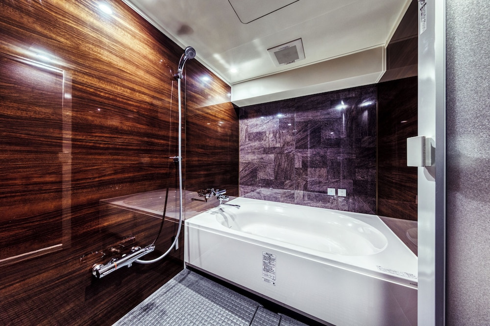 Hotel Lotus Umeda -Adult Only Osaka 24/24