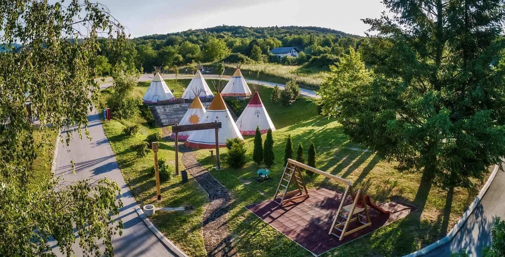 خيمة بأربعة أسرّة بحمام مشترك، Plitvice Holiday Resort 6/10