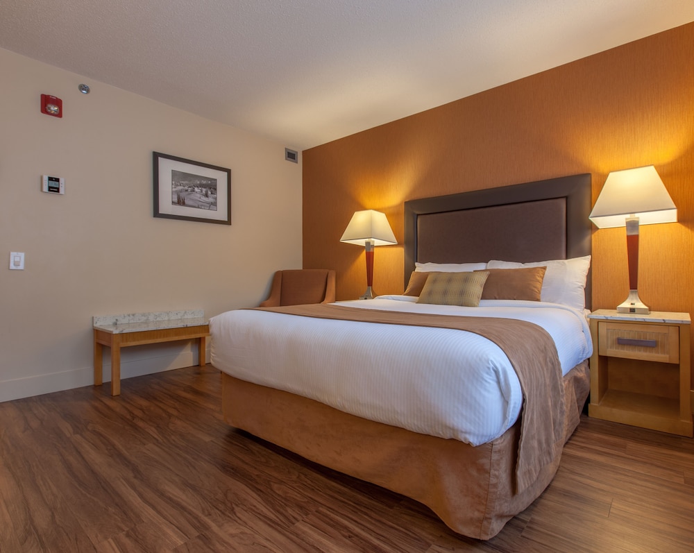 Coast, King Bed, Balcony