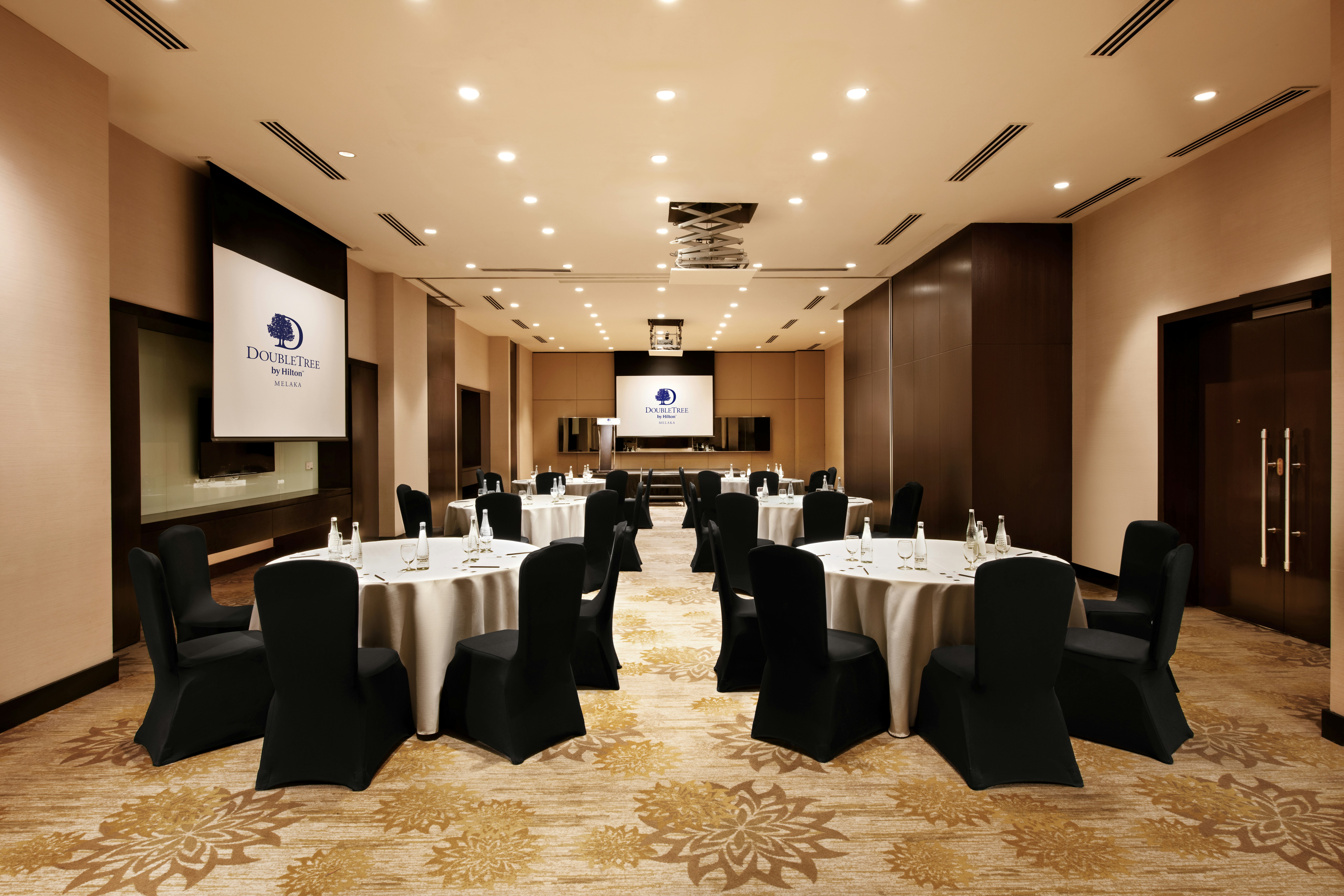Doubletree By Hilton Melaka 67/75
