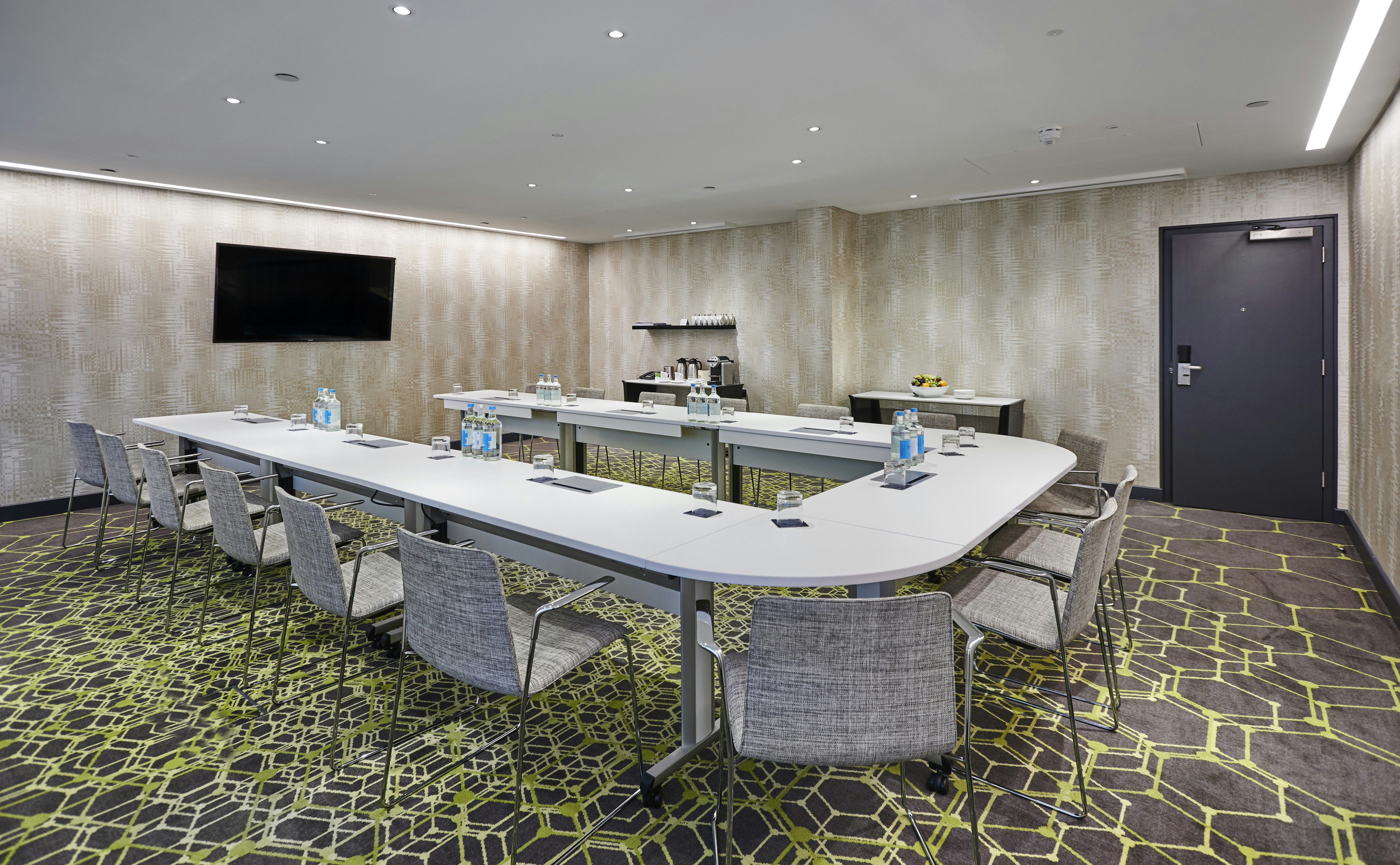 Hilton London Heathrow Airport 71/81