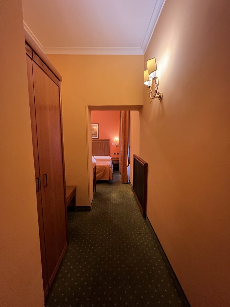 Baltic Hotel 16/24