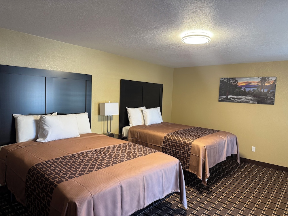 Pinewood Inn 30/55
