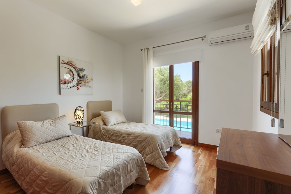 Aphrodite Hills Rentals - Superior Villas 13/50