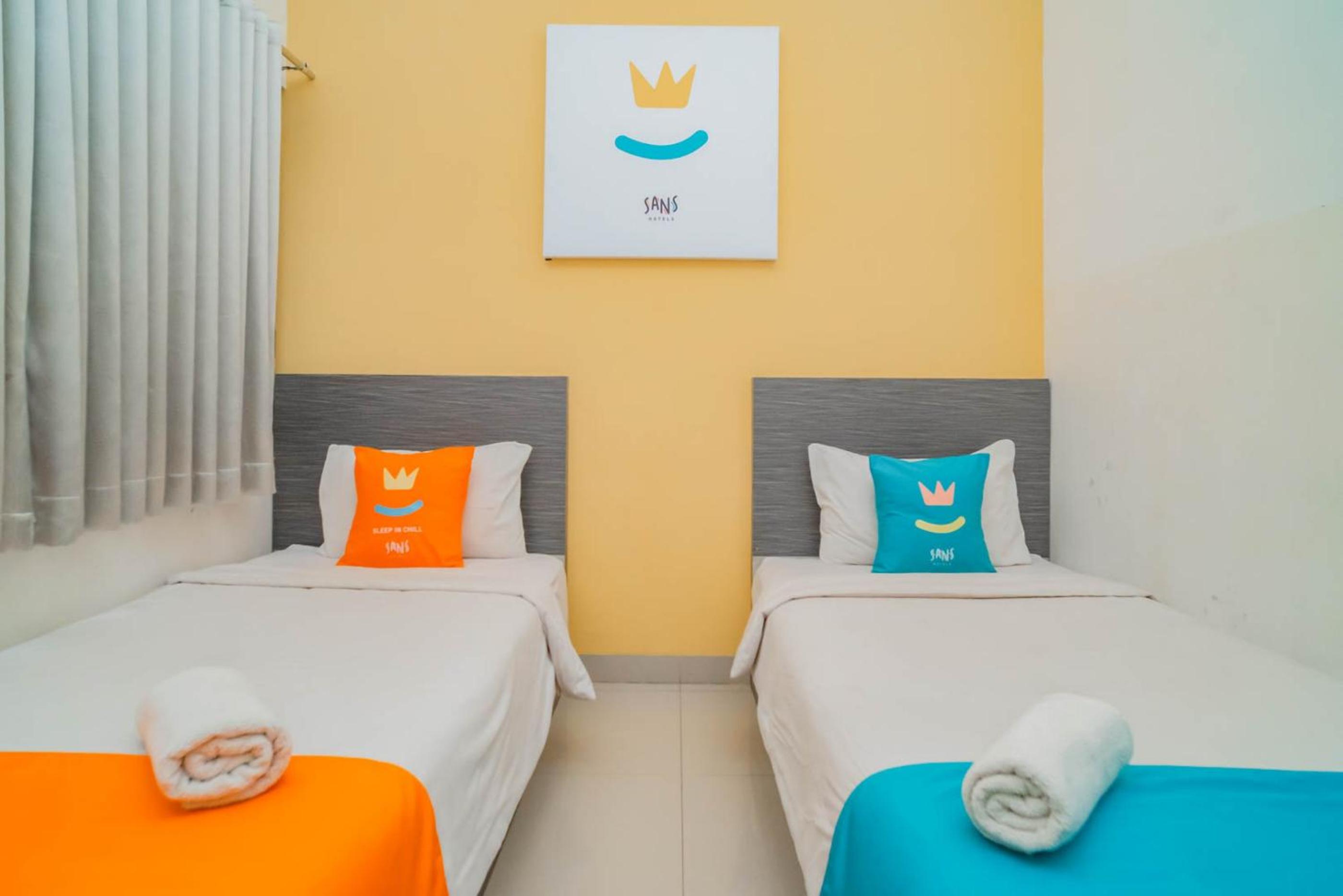 Sans Hotel Widarasari Cirebon 12/55