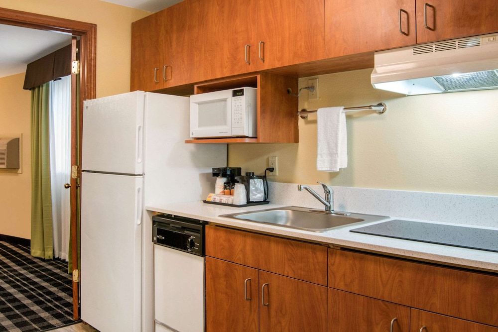 Quality Inn & Suites Albany Corvallis 26/28