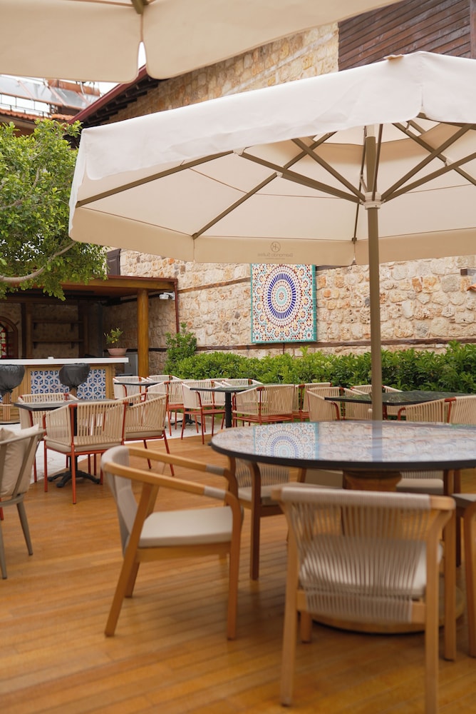 Belmondo Suites Old Town Antalya 8/50