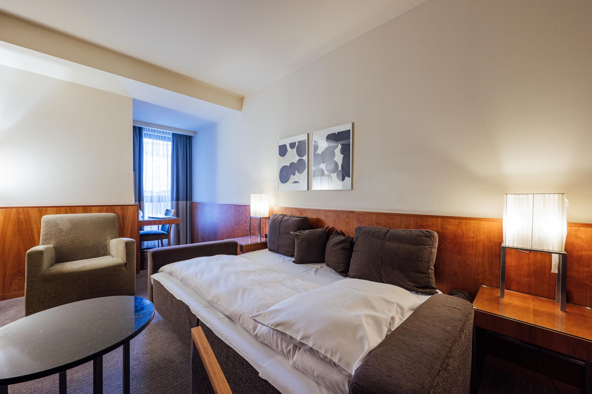 Urban, King Bed, Sofa
