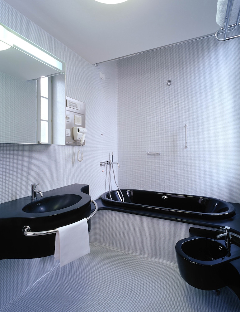 Unahotels Vittoria Firenze 13/63