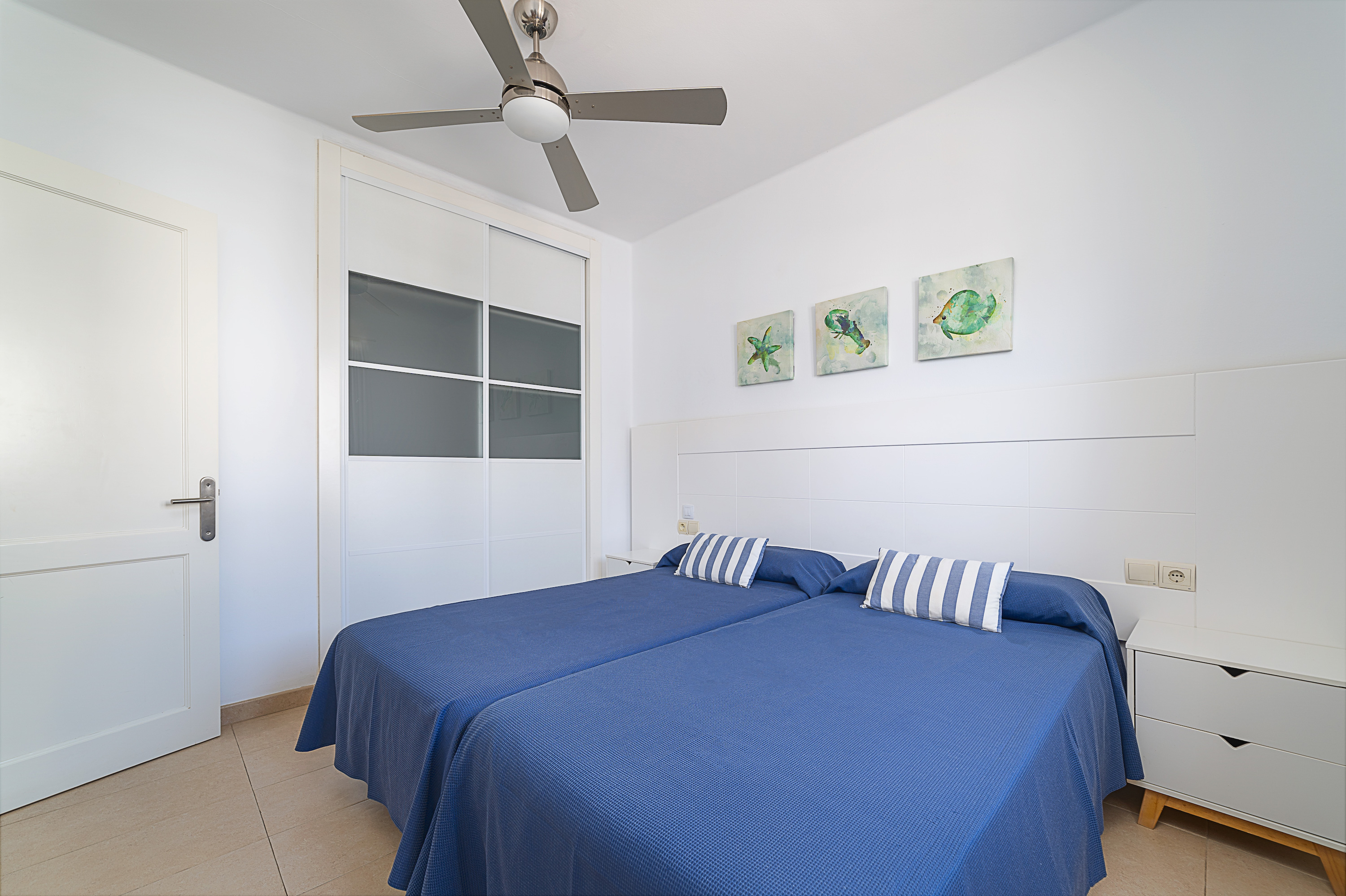 Elena Apartamentos 5/44