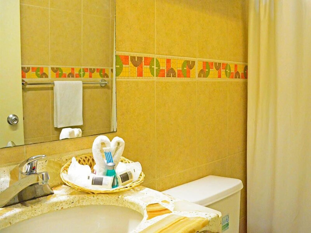 Hotel Esmeralda's 29/31
