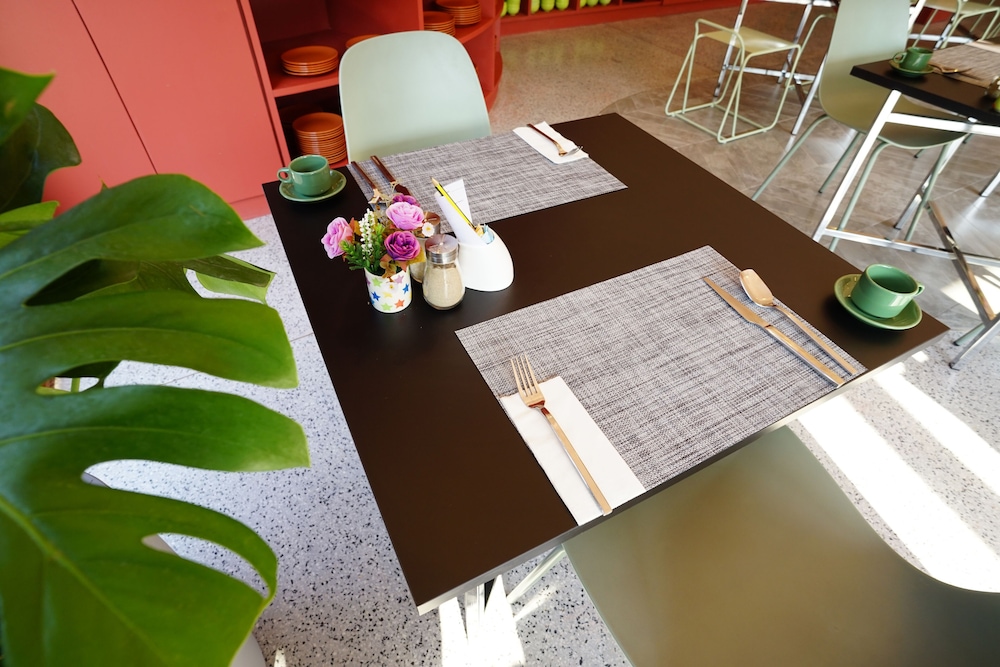 4 Monkeys Hotel Bangkok 33/50
