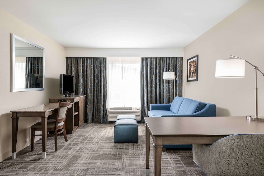 Hampton Inn And Suites Chapel Hill Druham 41/57