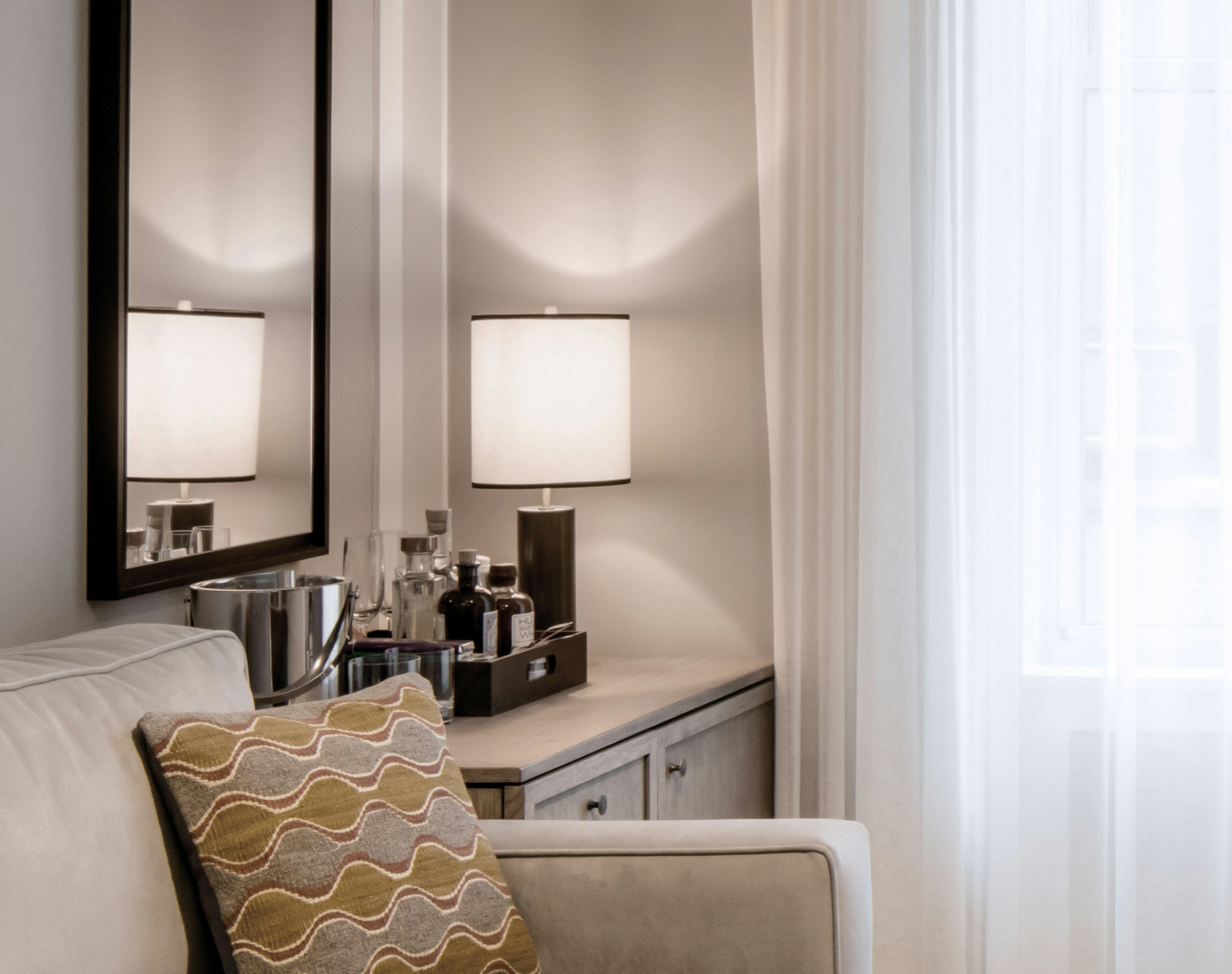Suite, King Bed