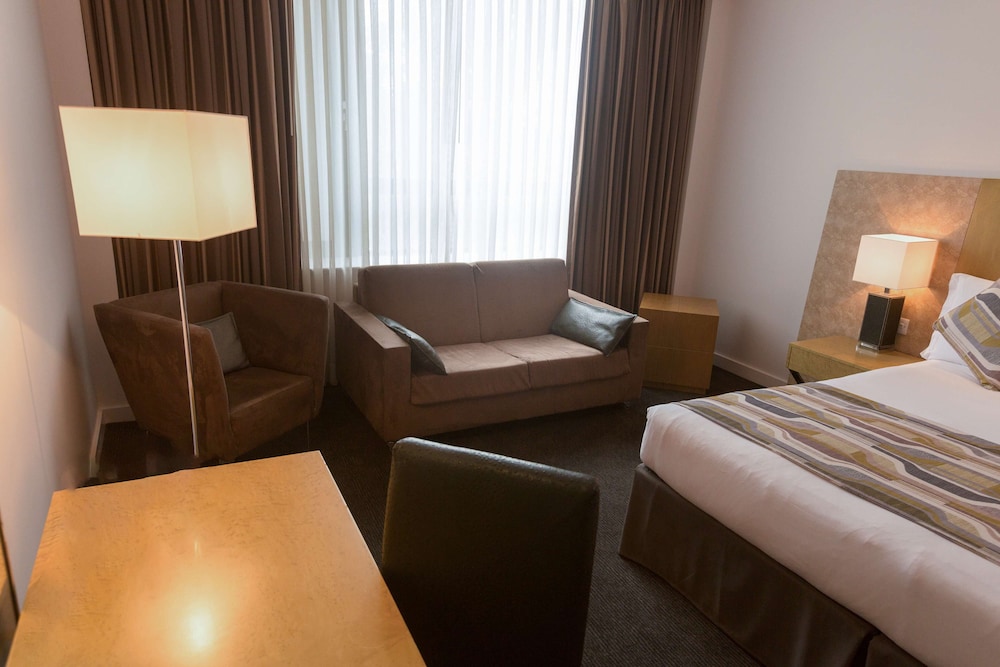 PARK PLAZA CARDIFF 4/60
